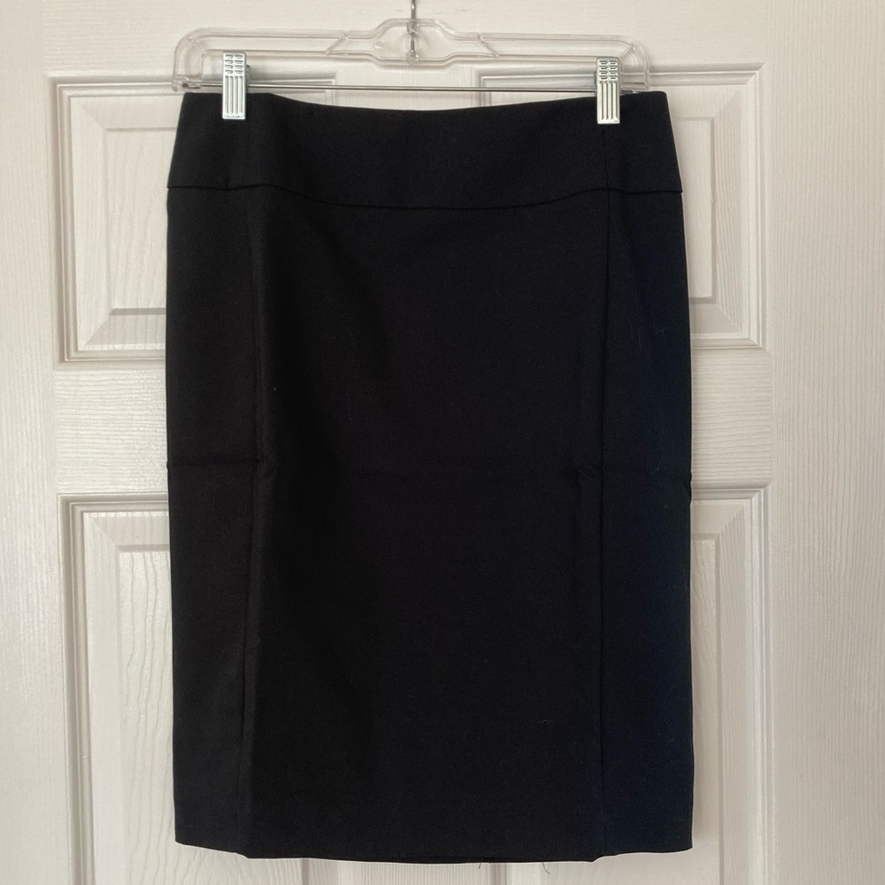 APT 9 “The Torie” skirt Size 6